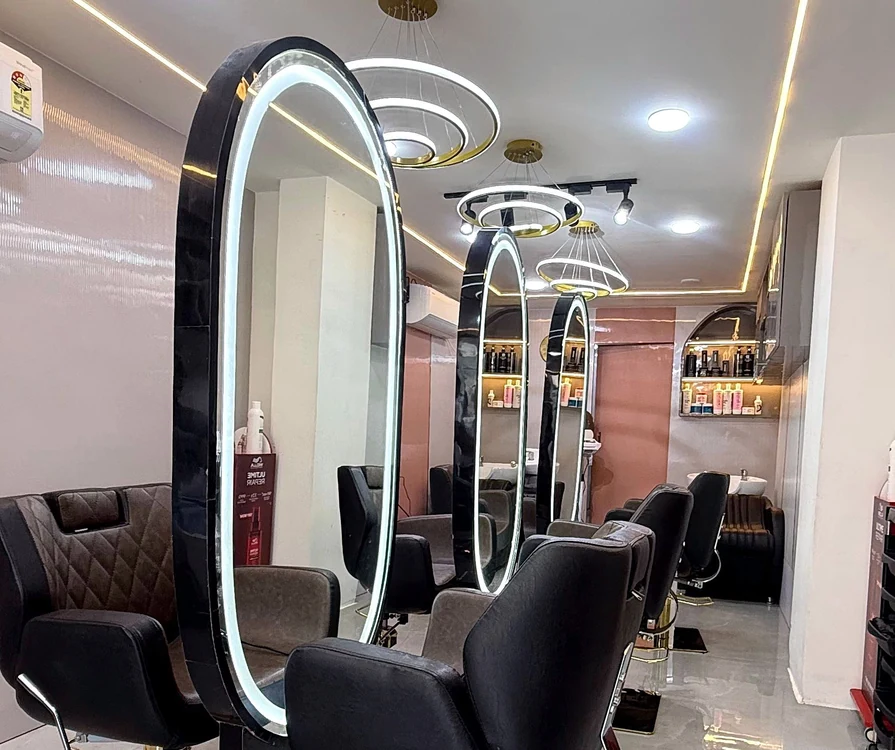 Glamor Gossip Action Area 1D Branch Interior