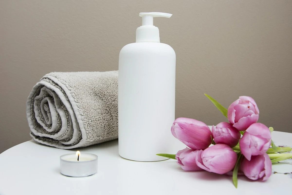 Warm Herbal Spa Ritual with Pure Botanical Essential Oils