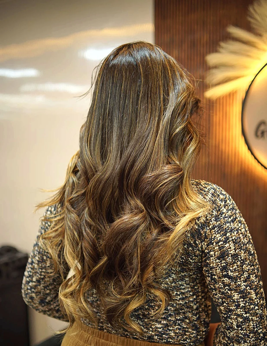 Rich Brunette & Golden Waves