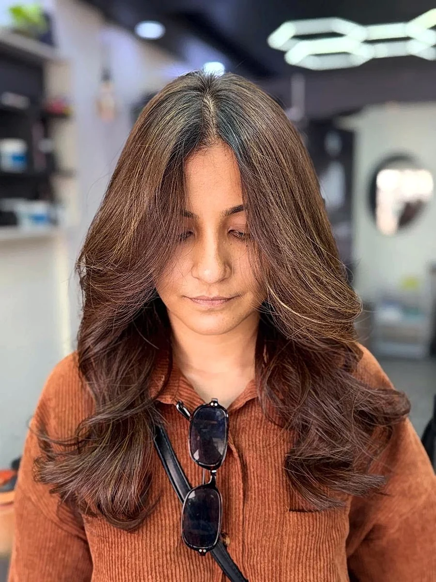 Face Framing Layered Cut with Soft Volume