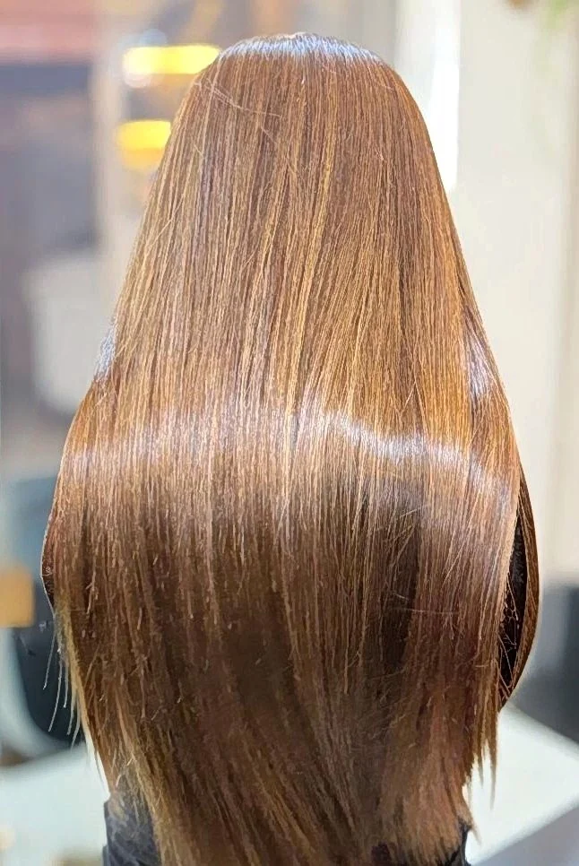 Glossy Caramel Straight Hair Botox Shine